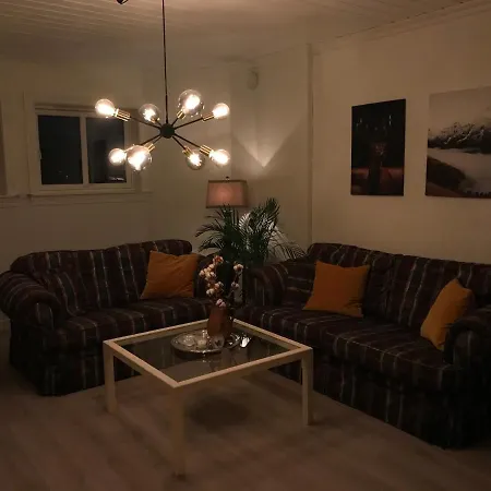 Ny I Nevlunghavn *