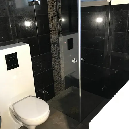 Ny I Nevlunghavn Appartement *
