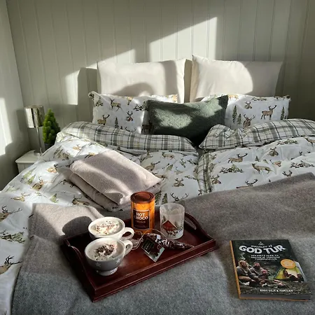 Ny I Nevlunghavn לארביק