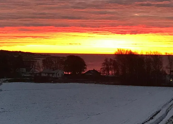Ny I Nevlunghavn Apartament Larvik